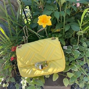 Micheal kors yellow shoulder bag